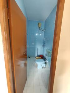 Bathroom Image of 900 Sq.ft 3 BHK Apartment / Flat for rent in Merces Goa for Rs. 32000