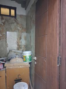 Common Bathroom Image of 1400 Sq.ft 3 BHK Apartment / Flat for sale in Skyline Dev Infra, Sector 49 Noida for Rs. 6350000