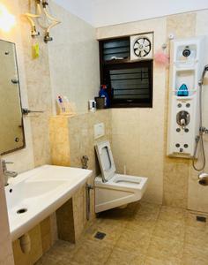Bathroom Image of 1250 Sq.ft 2 BHK Apartment / Flat for rent in Shanders Alta Vista, Electronic City Bengaluru for Rs. 38000