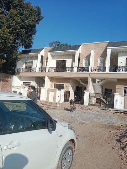 Lakhvir Singh Main Image 1