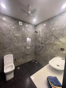 Bathroom Image of 9000 Sq.ft 4 BHK Farm House for sale in Sainik Farm New Delhi for Rs. 85000000