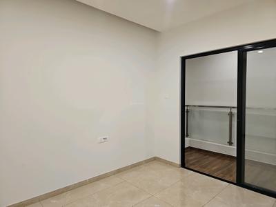 Bedroom Image of 1375 Sq.ft 2 BHK Apartment / Flat for sale in Goel Ganga Platino, Kharadi Pune for Rs. 15500000