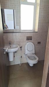 Bathroom Image of 830 Sq.ft 2 BHK Apartment / Flat for rent in Runwal Chestnut, Mulund West Mumbai for Rs. 58000