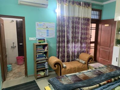 Bedroom Image of 1200 Sq.ft 3 BHK Apartment / Flat for sale in Khurram Nagar Lucknow for Rs. 7000000