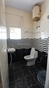 Bathroom Image of 950 Sq.ft 2 BHK Builder Floor for rent in Mahadevapura Bengaluru for Rs. 38000