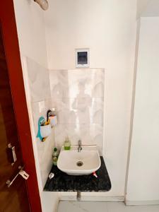 Bathroom Image of 635 Sq.ft 1 BHK Apartment / Flat for rent in Satpur Nashik for Rs. 8000
