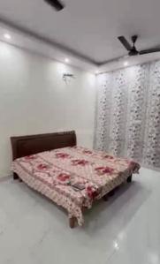 Bedroom Image of 600 Sq.ft 1 BHK Builder Floor for rent in Patel Nagar New Delhi for Rs. 20000