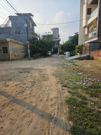 Vrindavan yojna sec 10 Main Image 1