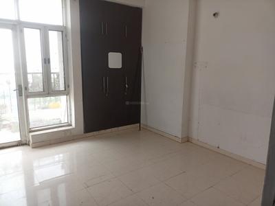 Bedroom Image of 1600 Sq.ft 3 BHK Apartment / Flat for rent in Assotech The Nest, Crossings Republik Ghaziabad for Rs. 24000