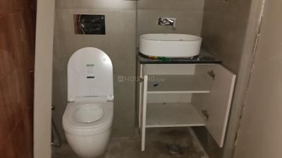 Bathroom Image of 1100 Sq.ft 2 BHK Apartment / Flat for rent in Tata Sherwood Apartments, Vibhutipura Bengaluru for Rs. 40000