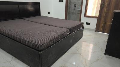 Bedroom Image of 986 Sq.ft 2 BHK Apartment / Flat for sale in Royal Residency, Sector 130 Noida for Rs. 5600000