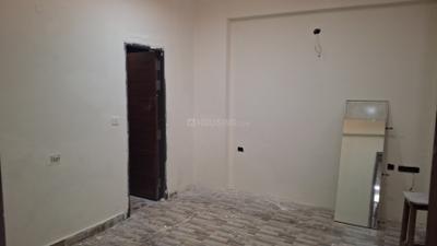 Bedroom Image of 1500 Sq.ft 3 BHK Apartment / Flat for sale in Express Greens Phase 2, Vaishali Ghaziabad for Rs. 18500000