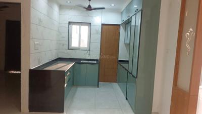 Kitchen Image of 1900 Sq.ft 4 BHK Apartment / Flat for rent in Sama Savli Vadodara for Rs. 55000