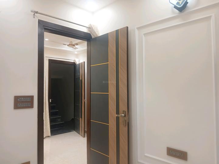 Bhagwati Garden, Dwarka Mor Bedroom 1