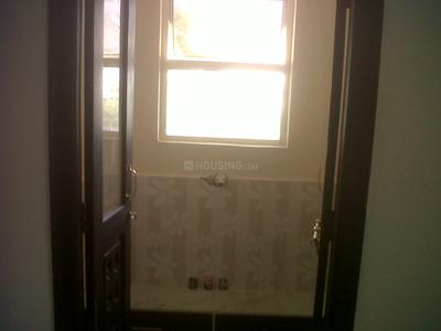 Bathroom Image of 2140 Sq.ft 3 BHK Apartment / Flat for sale in Udaya Polygon, Chandanagar Hyderabad for Rs. 13000000