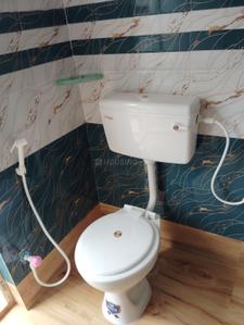 Bathroom Image of 800 Sq.ft 2 BHK Builder Floor for rent in Kalyani Nadia for Rs. 12000