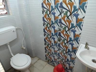 Bathroom Image of 240 Sq.ft 1 RK Apartment / Flat for rent in Mukundapur Apartment, Mukundapur Kolkata for Rs. 6500