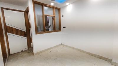 Bedroom Image of 1000 Sq.ft 3 BHK Builder Floor for sale in Govindpuri New Delhi for Rs. 6000000