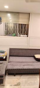 Bedroom Image of 650 Sq.ft 1 BHK Apartment / Flat for rent in Colaba Mumbai for Rs. 75000
