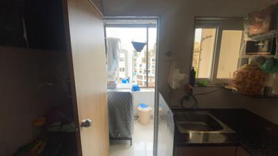 Kitchen Image of 950 Sq.ft 3 BHK Apartment / Flat for sale in Bill Vadodara for Rs. 4200000