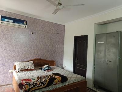 Bedroom Image of 1180 Sq.ft 2.5 BHK Apartment / Flat for sale in Amrapali Silicon City, Sector 76 Noida for Rs. 11800000