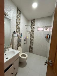 Image of 1300 Sq.ft 2.5 BHK Apartment / Flat for sale in DDA Sector C Pocket 9, Vasant Kunj, New Delhi for Rs. 30000000