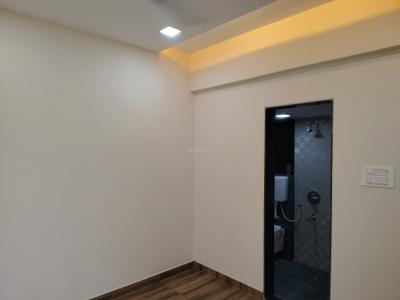 Bedroom Image of 936 Sq.ft 1 BHK Apartment / Flat for rent in Haware Dahlia Bldg A D And E, Kasarvadavali Thane for Rs. 14000