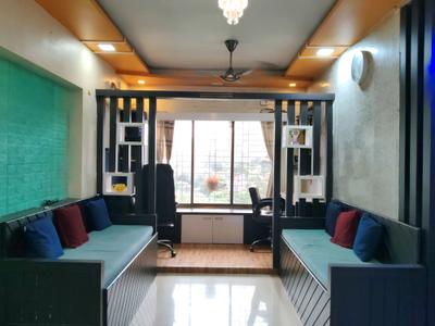 Living Room Image of 425 Sq.ft 1 BHK Apartment / Flat for sale in Mulund West Mumbai for Rs. 7500000