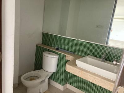 Bathroom Image of 4810 Sq.ft 4 BHK Apartment / Flat for sale in Marvel Zephyr, Kharadi Pune for Rs. 39000000