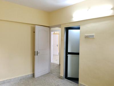 Bedroom Image of 850 Sq.ft 2 BHK Apartment / Flat for rent in Mulund West Mumbai for Rs. 40000