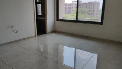 Bedroom Image of 2500 Sq.ft 4 BHK Apartment / Flat for rent in Tulsi Xperia And Sky Forest, Bhat Ahmedabad for Rs. 40000