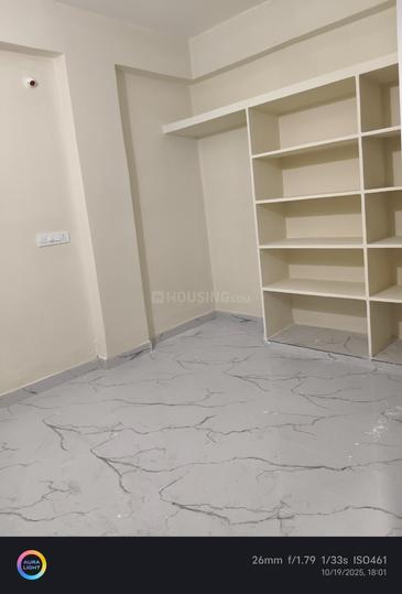 TR RENTALS Bedroom 1