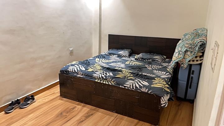 Lajpat Nagar IV, Lajpat Nagar Bedroom 1
