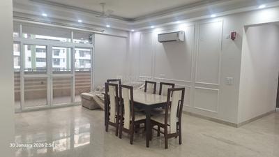 Hall Image of 2500 Sq.ft 3.5 BHK Apartment / Flat for sale in Alpha II Greater Noida for Rs. 60000000