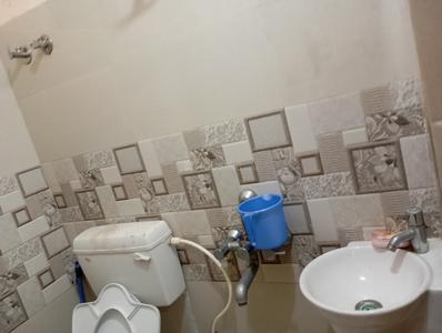Bathroom Image of 675 Sq.ft 2 BHK Apartment / Flat for sale in Silver Gloria, Lake Town Kolkata for Rs. 4000000