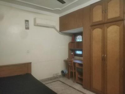 Bedroom Image of 1800 Sq.ft 3 BHK Apartment / Flat for rent in Vasant Kunj New Delhi for Rs. 80000