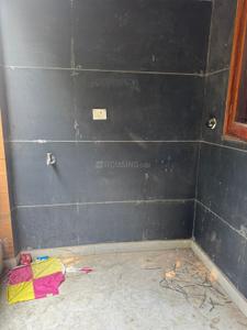 Bathroom Image of 720 Sq.ft 2 BHK Independent House for rent in Tagore Garden Extension New Delhi for Rs. 30000