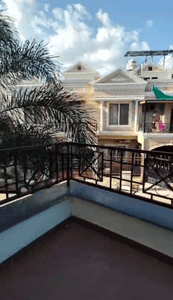 Balcony Image of 2400 Sq.ft 4 BHK Duplex for rent in Western Court, Kolar Road Bhopal for Rs. 28000