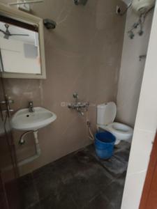 Bathroom Image of 932 Sq.ft 2 BHK Apartment / Flat for sale in Thiruvanmiyur Chennai for Rs. 12800000