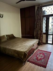 Bedroom Image of 1100 Sq.ft 2 BHK Builder Floor for rent in Safdarjung Development Area New Delhi for Rs. 90000