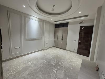 Bedroom Image of 2100 Sq.ft 3 BHK Builder Floor for sale in Raja Garden New Delhi for Rs. 35000000
