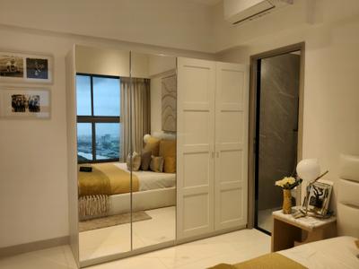 Bedroom Image of 900 Sq.ft 2 BHK Apartment / Flat for sale in Rustomjee La Familia, Thane West Thane for Rs. 16000000