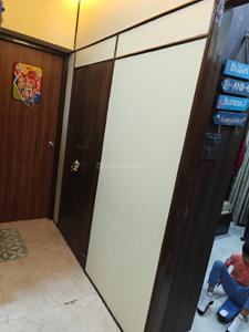 Bedroom Image of 672 Sq.ft 2 BHK Apartment / Flat for rent in Lodha Amara Tower 26 27 28 30 34 35, Thane West Thane for Rs. 48000