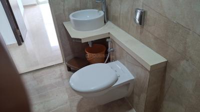 Image of 1600 Sq.ft 3 BHK Apartment / Flat for rent in JP Decks, Malad East, Mumbai for Rs. 100000