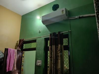 Bedroom Image of 420 Sq.ft 1.5 BHK Independent House for rent in Crossings Republik Ghaziabad for Rs. 15000