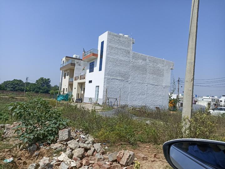 Royal green society Main Image 1