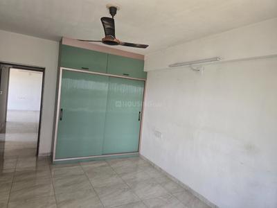 Bedroom Image of 1200 Sq.ft 3 BHK Apartment / Flat for rent in Rushabhdev Sharan Circle Homes, Chandkheda Ahmedabad for Rs. 27000