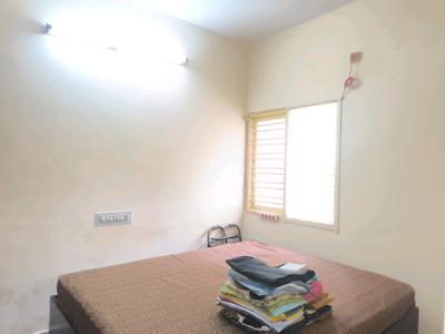 Bedroom Image of 1200 Sq.ft 2 BHK Independent House for rent in Doctors Colony Bengaluru for Rs. 22000