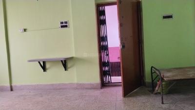 Living Room Image of 900 Sq.ft 2 BHK Apartment / Flat for sale in Picnic Garden Kolkata for Rs. 4000000