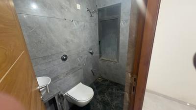 Image of 1950 Sq.ft 3 BHK Apartment / Flat for rent in Sola, Ahmedabad for Rs. 30000